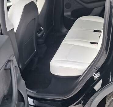 Черный Тесла Model Y, объемом двигателя 0 л и пробегом 27 тыс. км за 31300 $, фото 14 на Automoto.ua