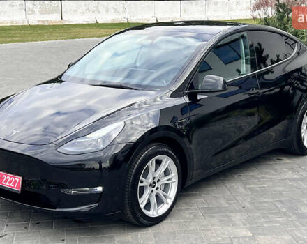 Черный Тесла Model Y, объемом двигателя 0 л и пробегом 13 тыс. км за 28300 $, фото 39 на Automoto.ua