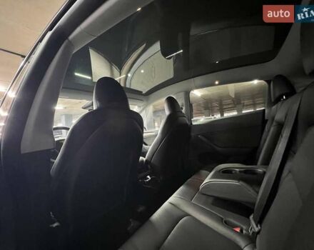 Черный Тесла Model Y, объемом двигателя 0 л и пробегом 5 тыс. км за 32000 $, фото 29 на Automoto.ua