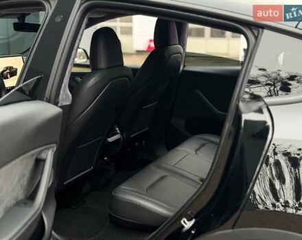 Чорний Тесла Model Y, об'ємом двигуна 0 л та пробігом 28 тис. км за 31300 $, фото 14 на Automoto.ua