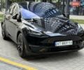 Черный Тесла Model Y, объемом двигателя 0 л и пробегом 28 тыс. км за 28990 $, фото 8 на Automoto.ua