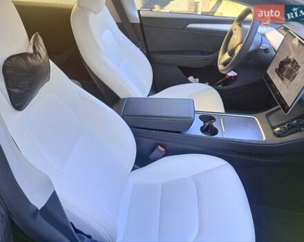 Черный Тесла Model Y, объемом двигателя 0 л и пробегом 10 тыс. км за 33000 $, фото 7 на Automoto.ua