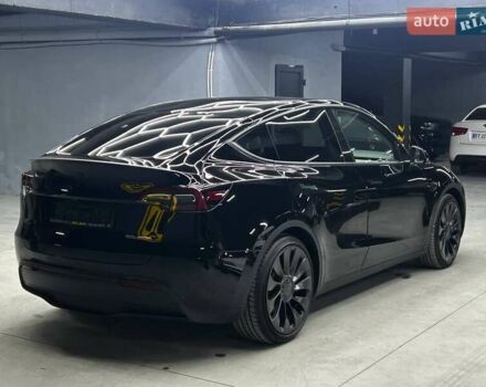 Черный Тесла Model Y, объемом двигателя 0 л и пробегом 1 тыс. км за 41500 $, фото 5 на Automoto.ua