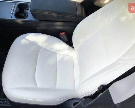 Черный Тесла Model Y, объемом двигателя 0 л и пробегом 32 тыс. км за 26900 $, фото 3 на Automoto.ua