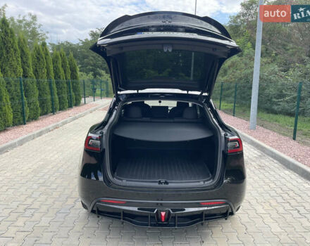 Черный Тесла Model Y, объемом двигателя 0 л и пробегом 39 тыс. км за 31000 $, фото 16 на Automoto.ua