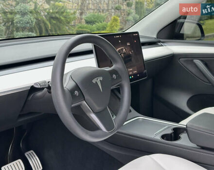 Чорний Тесла Model Y, об'ємом двигуна 0 л та пробігом 38 тис. км за 30799 $, фото 50 на Automoto.ua