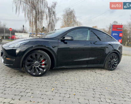 Черный Тесла Model Y, объемом двигателя 0 л и пробегом 25 тыс. км за 31500 $, фото 44 на Automoto.ua