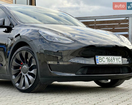 Чорний Тесла Model Y, об'ємом двигуна 0 л та пробігом 38 тис. км за 30799 $, фото 10 на Automoto.ua
