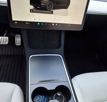 Черный Тесла Model Y, объемом двигателя 0 л и пробегом 27 тыс. км за 31300 $, фото 10 на Automoto.ua