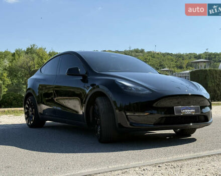 Черный Тесла Model Y, объемом двигателя 0 л и пробегом 1 тыс. км за 38999 $, фото 4 на Automoto.ua
