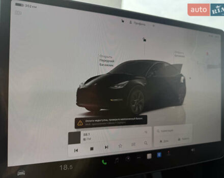 Чорний Тесла Model Y, об'ємом двигуна 0 л та пробігом 55 тис. км за 28100 $, фото 26 на Automoto.ua
