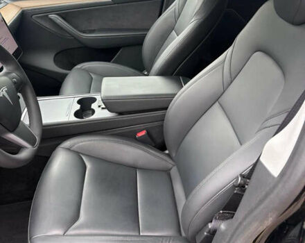 Чорний Тесла Model Y, об'ємом двигуна 0 л та пробігом 27 тис. км за 27399 $, фото 15 на Automoto.ua