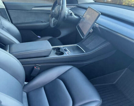 Черный Тесла Model Y, объемом двигателя 0 л и пробегом 35 тыс. км за 36000 $, фото 9 на Automoto.ua