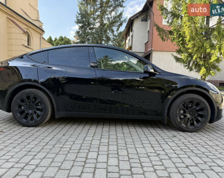 Черный Тесла Model Y, объемом двигателя 0 л и пробегом 58 тыс. км за 27500 $, фото 6 на Automoto.ua