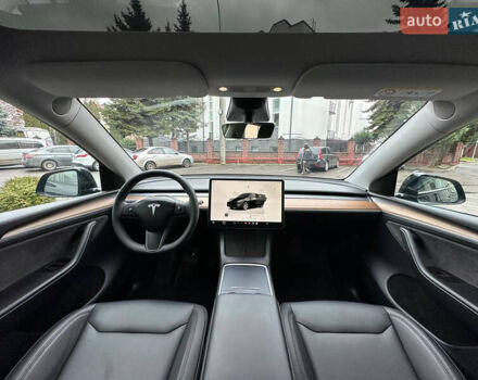 Черный Тесла Model Y, объемом двигателя 0 л и пробегом 4 тыс. км за 37777 $, фото 15 на Automoto.ua