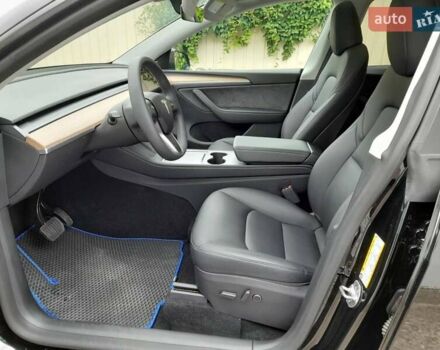 Черный Тесла Model Y, объемом двигателя 0 л и пробегом 21 тыс. км за 29000 $, фото 12 на Automoto.ua