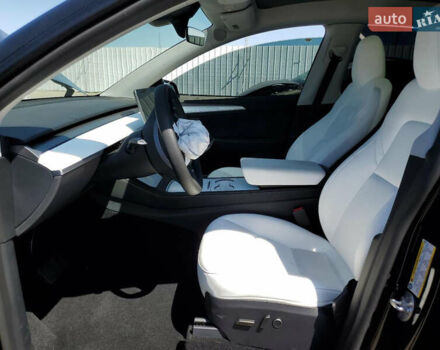 Черный Тесла Model Y, объемом двигателя 0 л и пробегом 3 тыс. км за 23000 $, фото 12 на Automoto.ua
