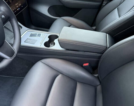 Черный Тесла Model Y, объемом двигателя 0 л и пробегом 9 тыс. км за 31000 $, фото 12 на Automoto.ua