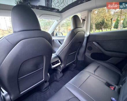 Черный Тесла Model Y, объемом двигателя 0 л и пробегом 4 тыс. км за 29800 $, фото 17 на Automoto.ua