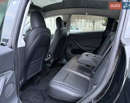 Черный Тесла Model Y, объемом двигателя 0 л и пробегом 19 тыс. км за 36500 $, фото 71 на Automoto.ua