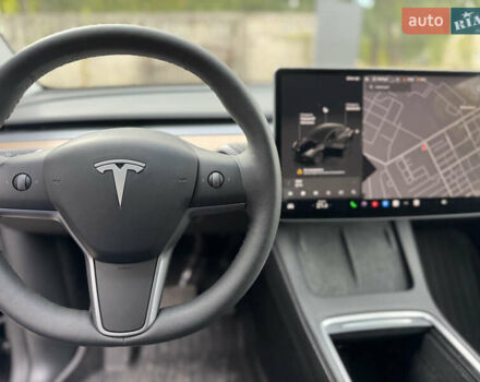 Черный Тесла Model Y, объемом двигателя 0 л и пробегом 2 тыс. км за 38300 $, фото 34 на Automoto.ua