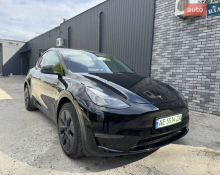 Черный Тесла Model Y, объемом двигателя 0 л и пробегом 2 тыс. км за 38300 $, фото 6 на Automoto.ua