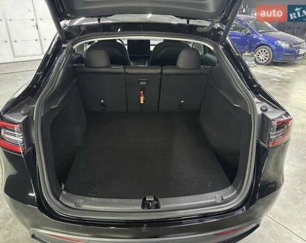 Черный Тесла Model Y, объемом двигателя 0 л и пробегом 80 тыс. км за 28000 $, фото 10 на Automoto.ua