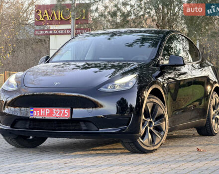 Черный Тесла Model Y, объемом двигателя 0 л и пробегом 4 тыс. км за 29800 $, фото 1 на Automoto.ua