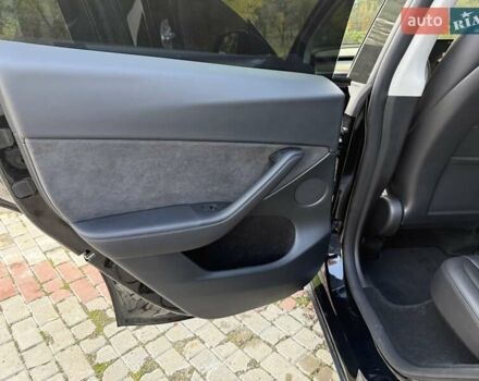 Чорний Тесла Model Y, об'ємом двигуна 0 л та пробігом 21 тис. км за 35000 $, фото 19 на Automoto.ua