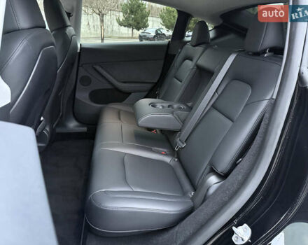 Черный Тесла Model Y, объемом двигателя 0 л и пробегом 19 тыс. км за 36500 $, фото 74 на Automoto.ua