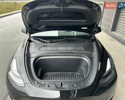 Чорний Тесла Model Y, об'ємом двигуна 0 л та пробігом 11 тис. км за 32800 $, фото 15 на Automoto.ua