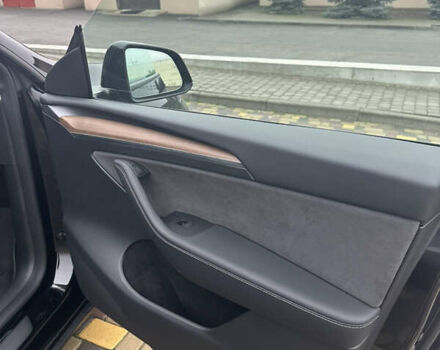 Чорний Тесла Model Y, об'ємом двигуна 0 л та пробігом 20 тис. км за 31900 $, фото 37 на Automoto.ua