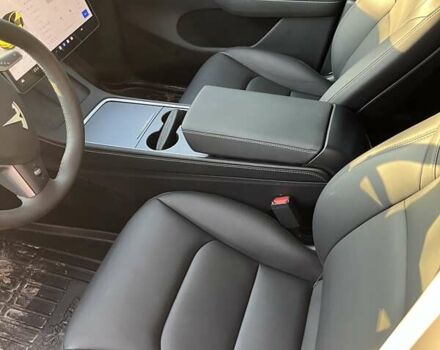 Черный Тесла Model Y, объемом двигателя 0 л и пробегом 3 тыс. км за 35000 $, фото 5 на Automoto.ua