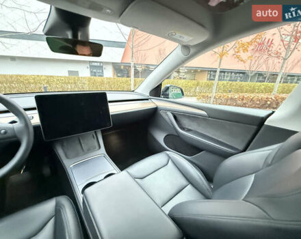 Черный Тесла Model Y, объемом двигателя 0 л и пробегом 48 тыс. км за 31500 $, фото 23 на Automoto.ua