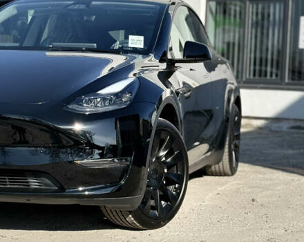 Черный Тесла Model Y, объемом двигателя 0 л и пробегом 1 тыс. км за 37500 $, фото 5 на Automoto.ua