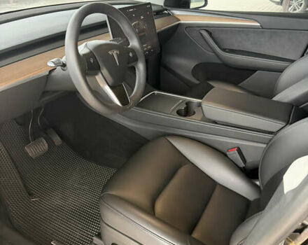 Черный Тесла Model Y, объемом двигателя 0 л и пробегом 7 тыс. км за 32500 $, фото 7 на Automoto.ua