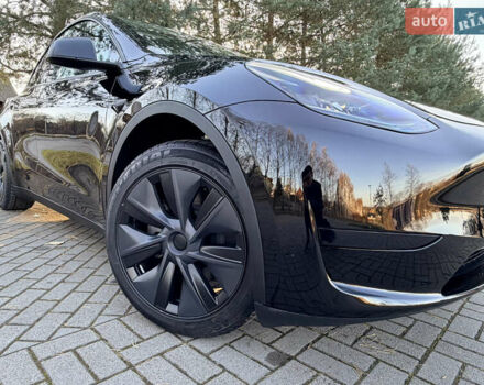 Черный Тесла Model Y, объемом двигателя 0 л и пробегом 4 тыс. км за 29800 $, фото 9 на Automoto.ua