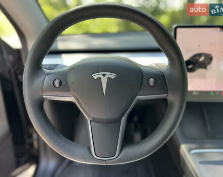 Черный Тесла Model Y, объемом двигателя 0 л и пробегом 7 тыс. км за 35500 $, фото 6 на Automoto.ua