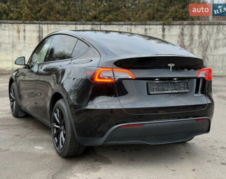 Черный Тесла Model Y, объемом двигателя 0 л и пробегом 19 тыс. км за 36500 $, фото 27 на Automoto.ua