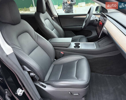 Черный Тесла Model Y, объемом двигателя 0 л и пробегом 48 тыс. км за 31500 $, фото 34 на Automoto.ua