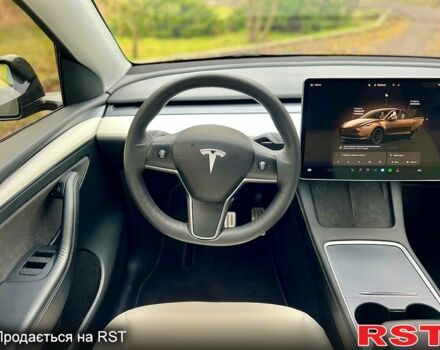 Черный Тесла Model Y, объемом двигателя 0.39 л и пробегом 71 тыс. км за 24400 $, фото 9 на Automoto.ua