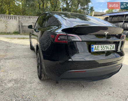 Черный Тесла Model Y, объемом двигателя 0 л и пробегом 2 тыс. км за 38300 $, фото 8 на Automoto.ua