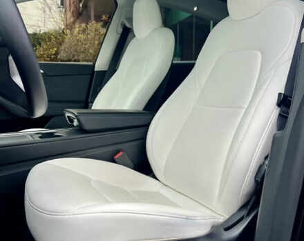 Черный Тесла Model Y, объемом двигателя 0 л и пробегом 71 тыс. км за 24400 $, фото 24 на Automoto.ua