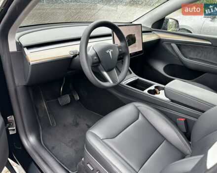 Тесла Model Y 2024 в Ровно на Automoto.ua Черный Тесла Model Y, объемом двигателя 0 л и пробегом 19 тыс. км за 36800 $, фото 14 на Automoto.ua
