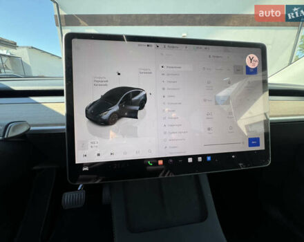 Черный Тесла Model Y, объемом двигателя 0 л и пробегом 1 тыс. км за 32900 $, фото 8 на Automoto.ua