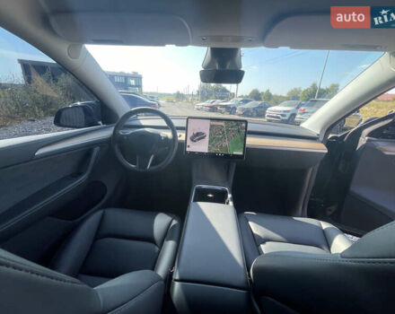 Чорний Тесла Model Y, об'ємом двигуна 0 л та пробігом 10 тис. км за 32200 $, фото 13 на Automoto.ua