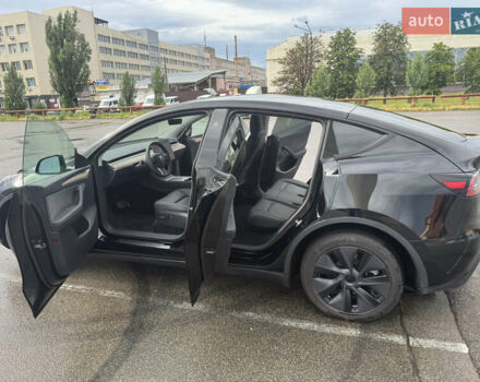 Черный Тесла Model Y, объемом двигателя 0 л и пробегом 5 тыс. км за 30500 $, фото 12 на Automoto.ua