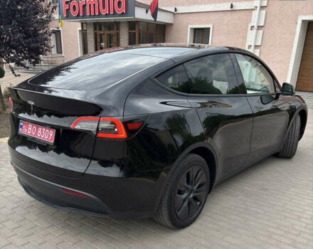 Черный Тесла Model Y, объемом двигателя 0 л и пробегом 2 тыс. км за 34100 $, фото 4 на Automoto.ua