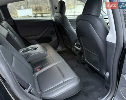 Черный Тесла Model Y, объемом двигателя 0 л и пробегом 19 тыс. км за 36500 $, фото 63 на Automoto.ua