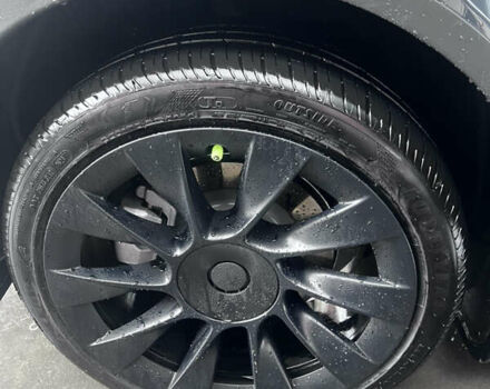 Черный Тесла Model Y, объемом двигателя 0 л и пробегом 24 тыс. км за 33000 $, фото 18 на Automoto.ua